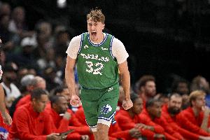 基德：弗拉格每分钟都在进步 今天他会面对多特这样对抗强硬球员