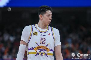 沈梓捷：经过小组赛三战 我们所有人越来越默契 配合越来越流畅