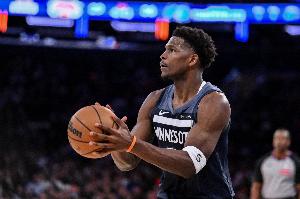 爱德华兹：我到现在都不明白NBA杯的规则 但赢球比什么都重要