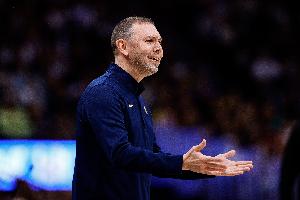 阿德尔曼：球员要充分利用好上场时间 而不是做一个爱找借口的人