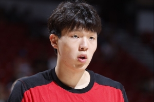 被DNP6场！媒体人：杨瀚森上来打得很主动 憋太长时间没打比赛了