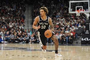 马刺主帅谈索汉上一场只打6分钟：并非针对他 今晚他会得到机会