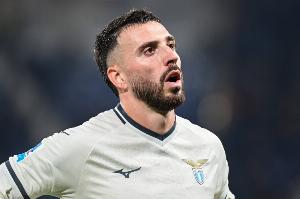 晚邮报：米兰双雄有意拉齐奥后卫马里奥·吉拉，萨里不想卖