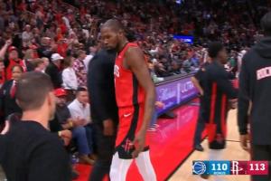 无差别挥舞镰刀！杜兰特持球指挥阿门拉开变向晃动中投稳稳命中