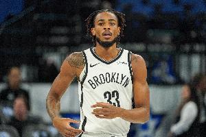 高效全能！克拉克斯顿7中5拿下17分9板7助4帽