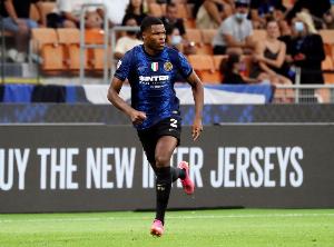 记者：邓弗里斯可能因伤缺席米兰德比，奥古斯托有望替代出战